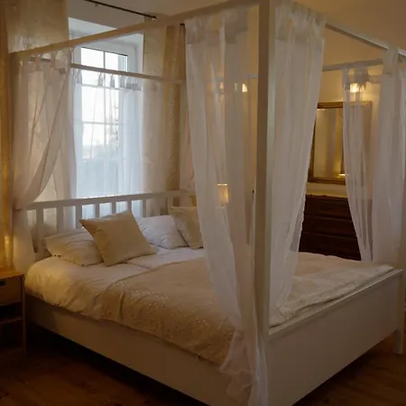 Well Clinic Medicine Estetic & Guest house